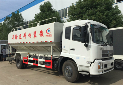 畜牧散裝飼料車25方多利卡散裝飼料車價格解析與選購指南